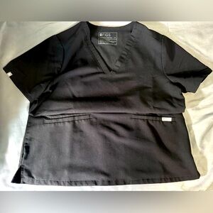 Figs Scrub Top Black 2 Pocket M